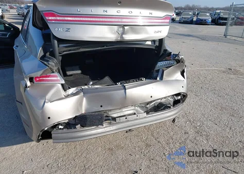 2019 Lincoln Mkz Standard z USA, uszkodzony, nr VIN 3LN6L5A94KR608582